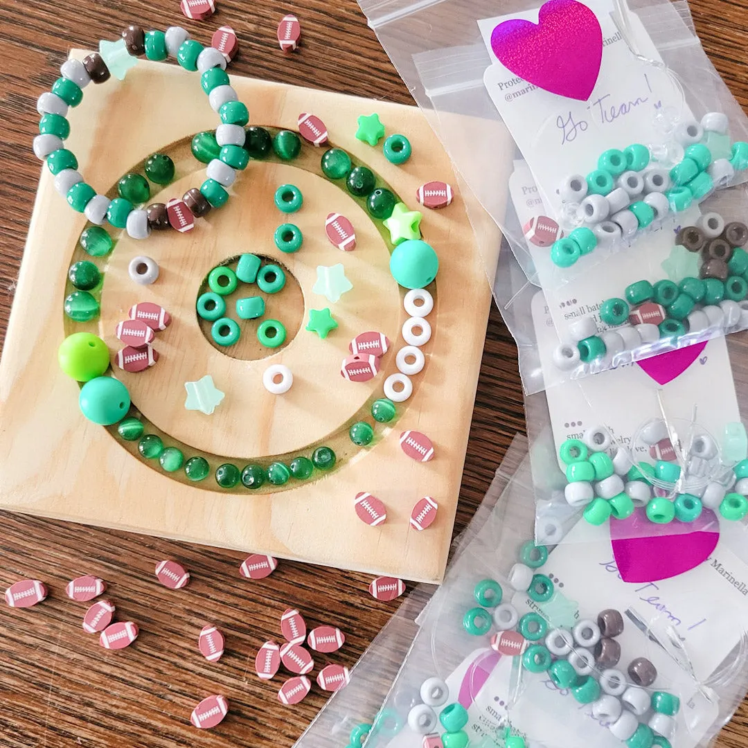 { Bracelet Kits Football }