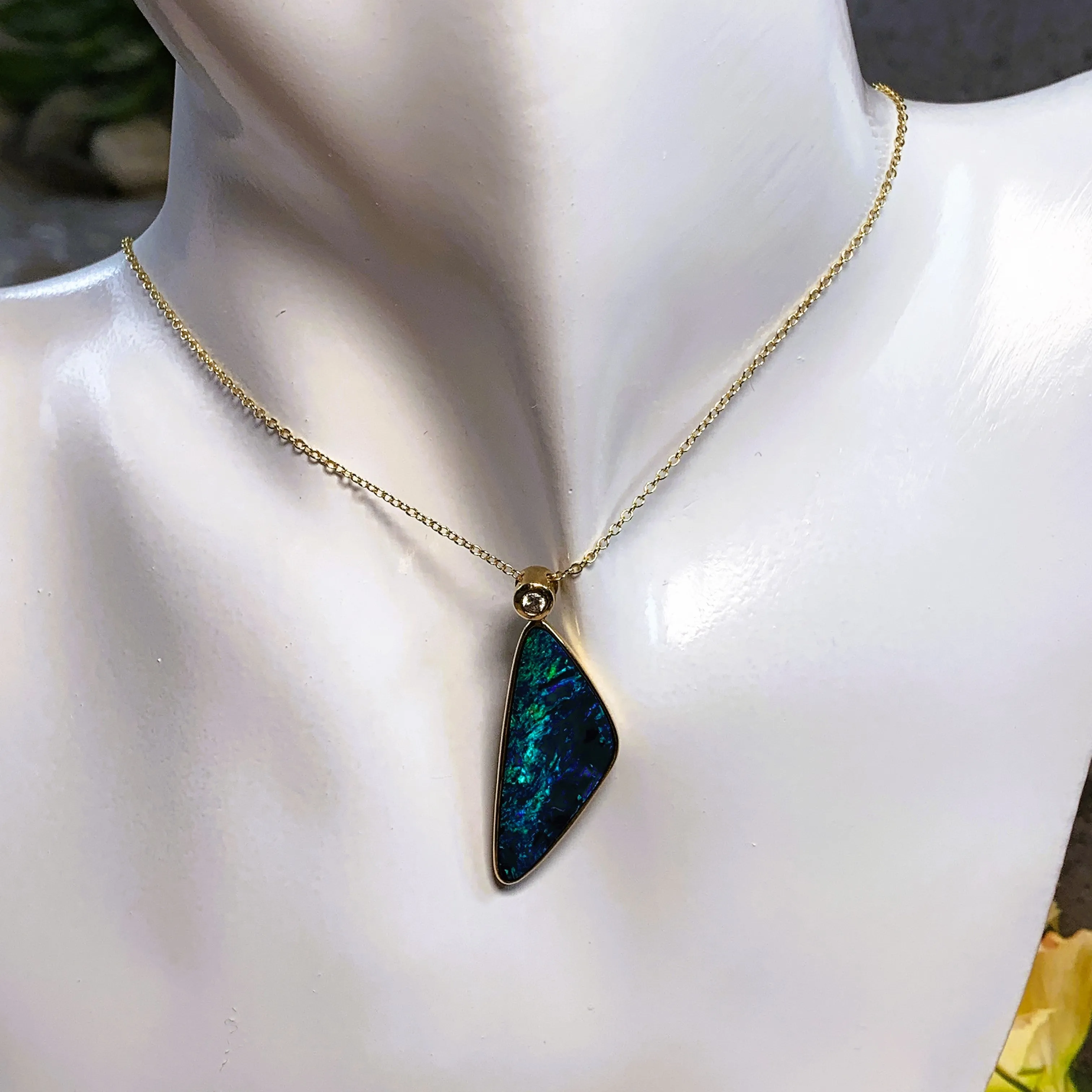 14kt Yellow Gold Opal doublet 3.44ct and Diamond 0.03ct triangular pendant