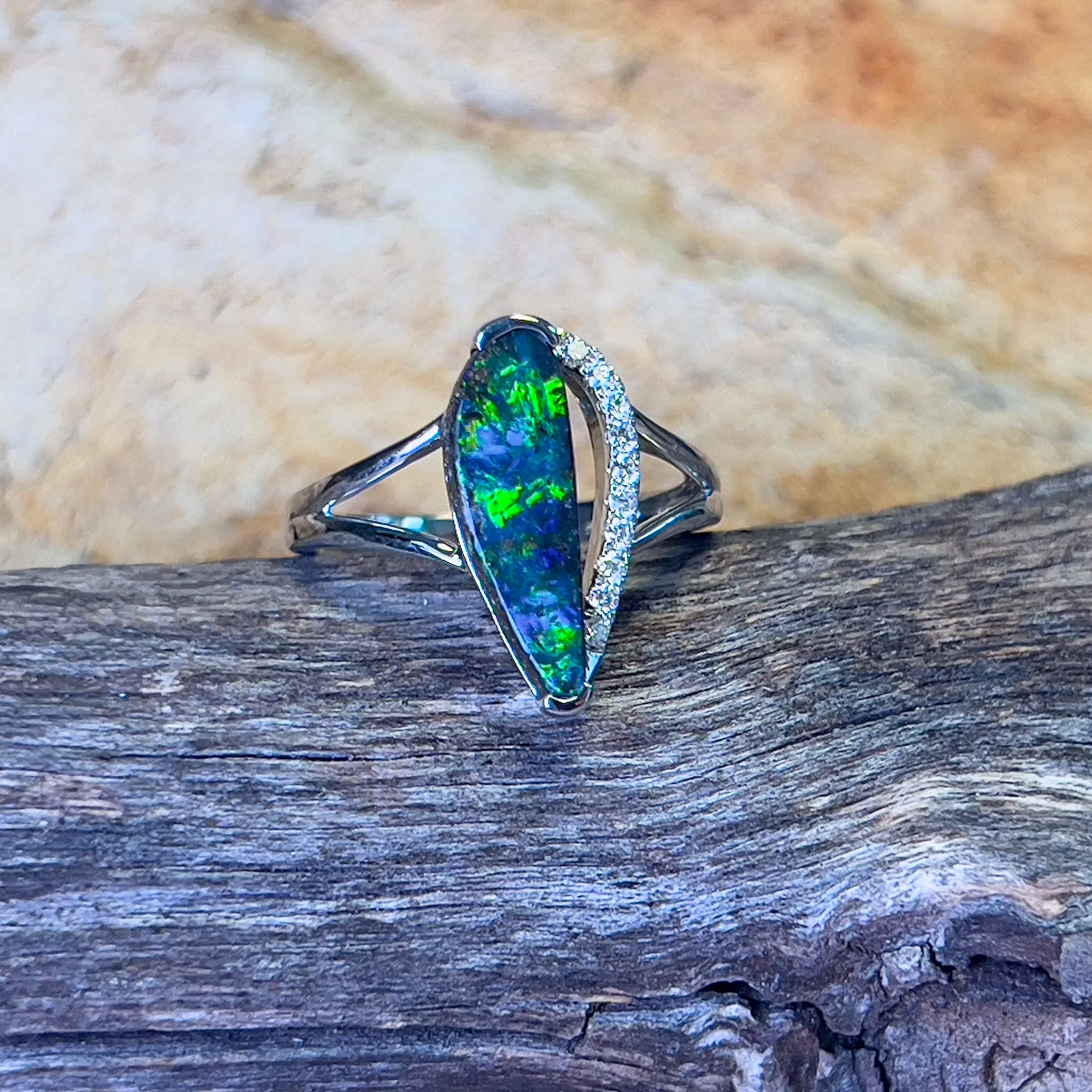 18kt White Gold 2.62ct Boulder Opal and diamond ring