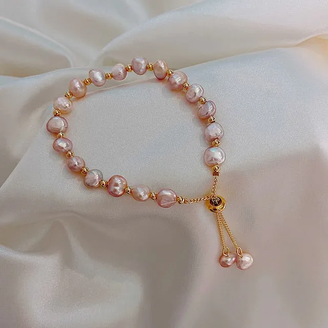 2021 Elegant Baroque Natural Pearl String Bracelet For Woman Luxury Zircon Bee Pendant Bracelet Fashion Girl's Sweet Jewelry