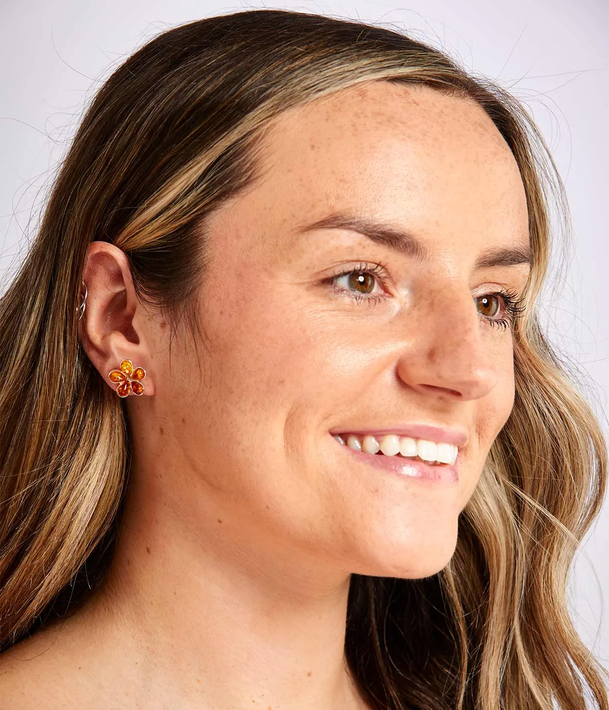 Amber Daisy Stud Earrings - Handcrafted Sterling Silver with Baltic Amber | Elegant Flower Design, Lightweight & Durable