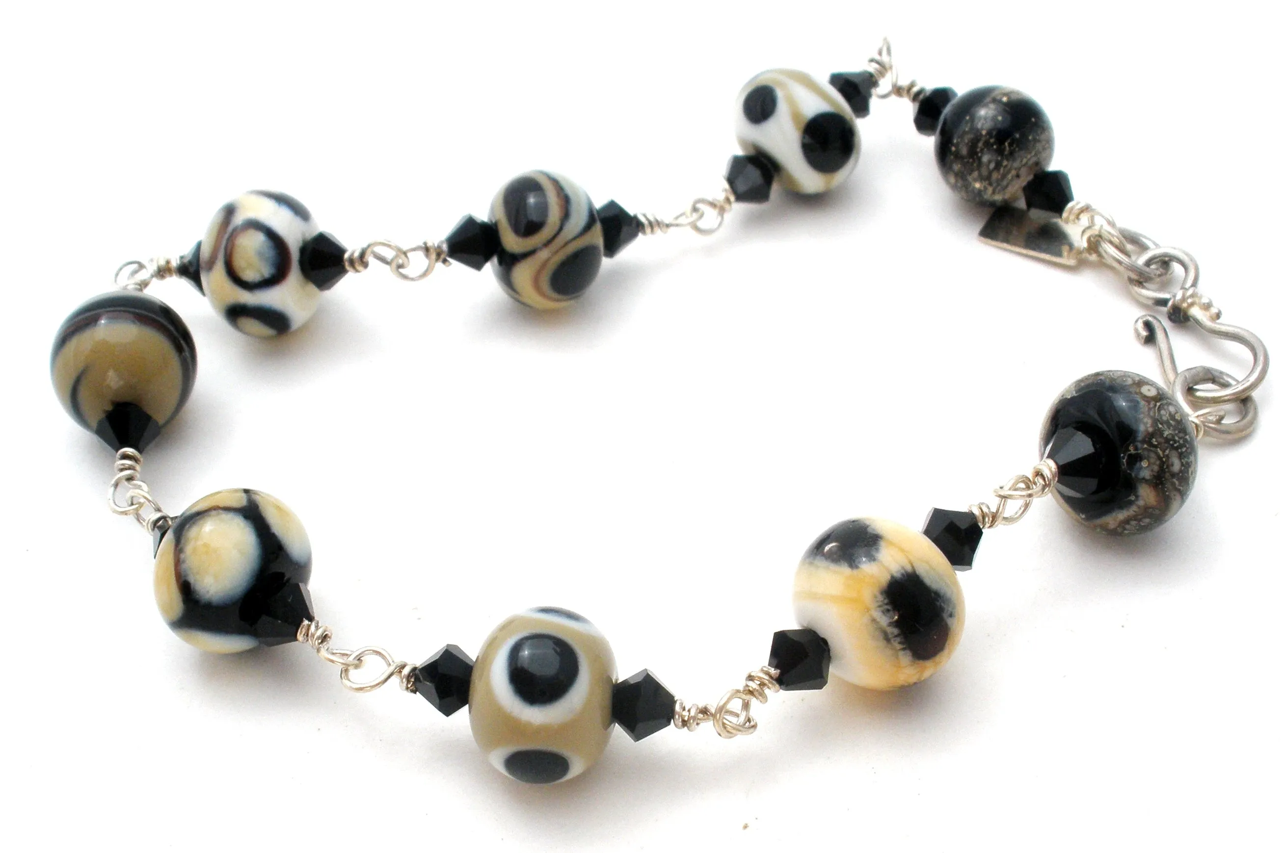 Black & White Art Glass Bead Bracelet JWL