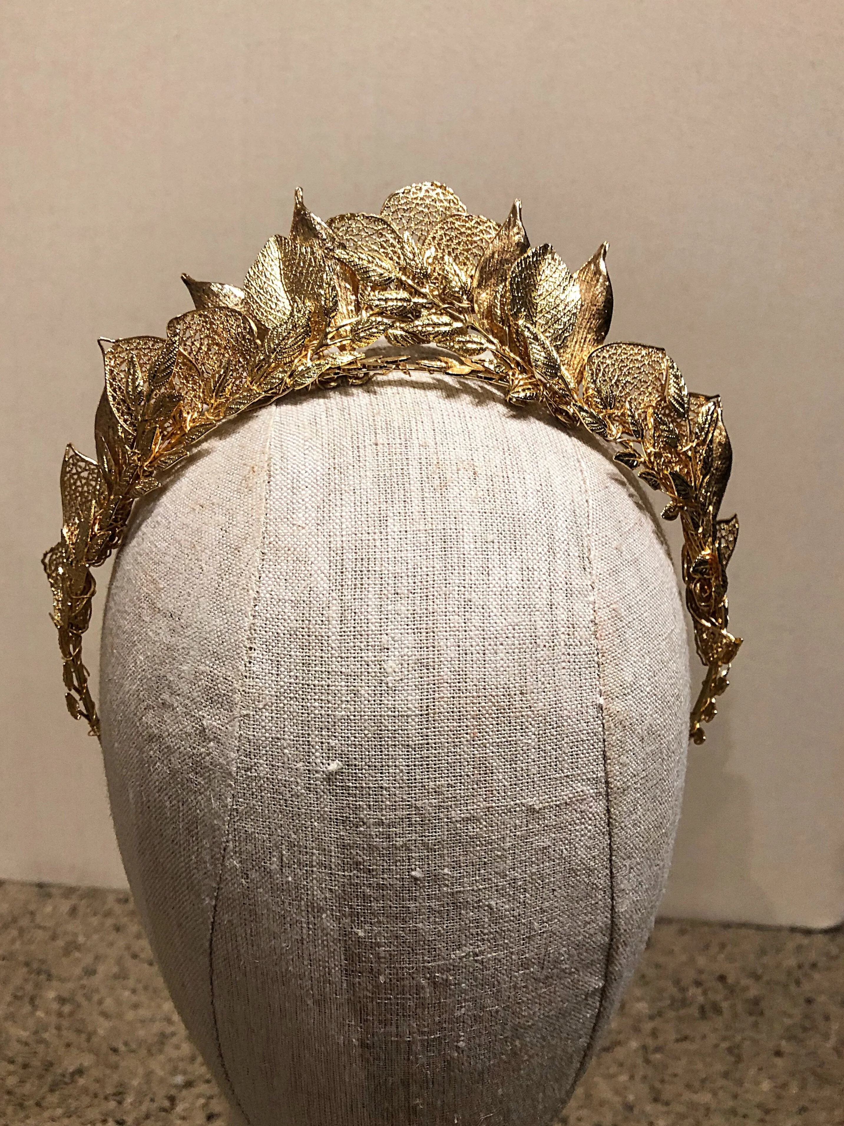 CORTLAND Gilded Leaves Tiara