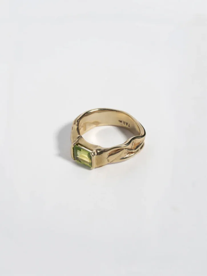 Faris Nast Ring