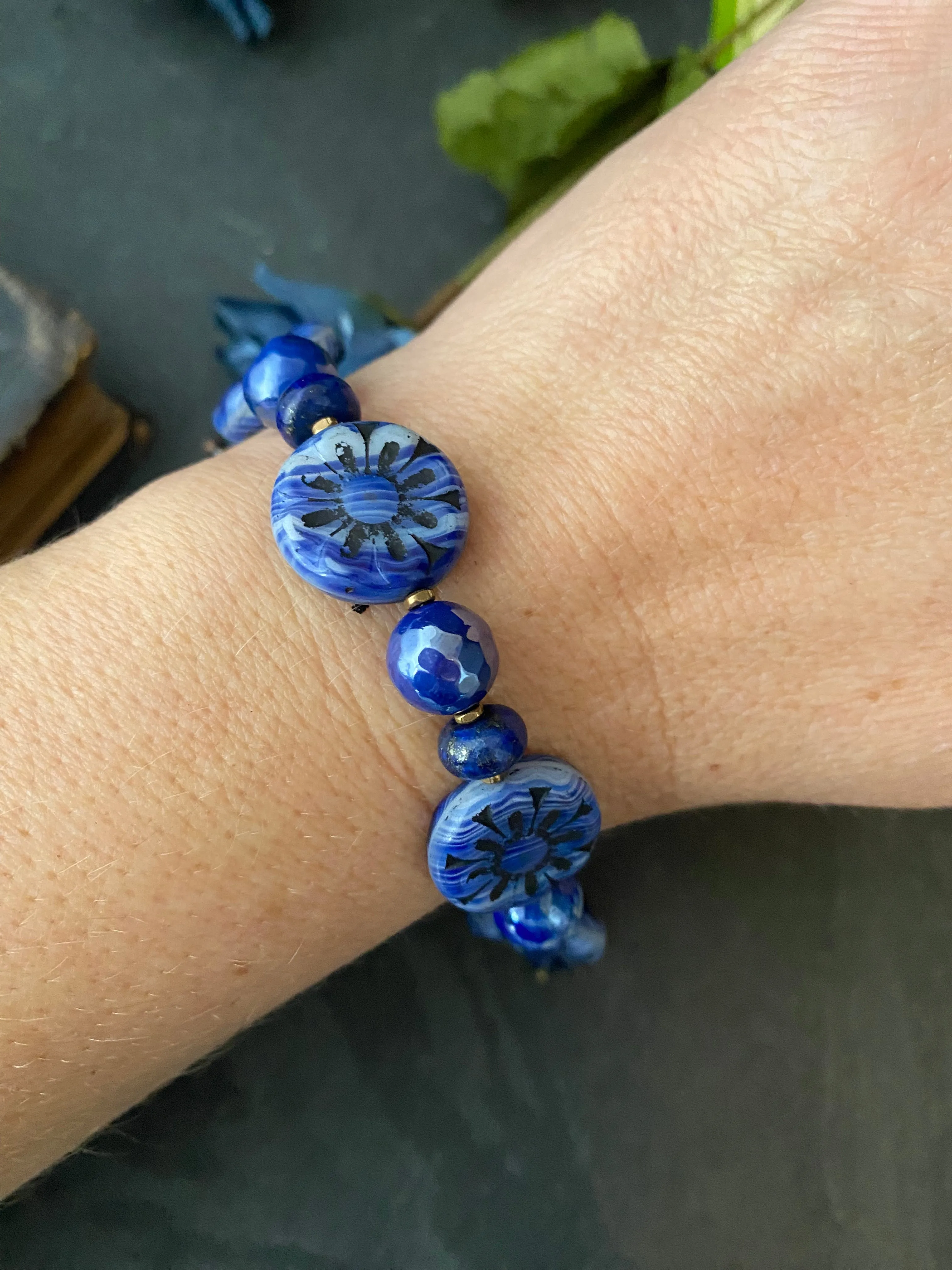 Flower Czech glass, lapis lazuli, agate stone, bronze metal, bracelet, jewelry