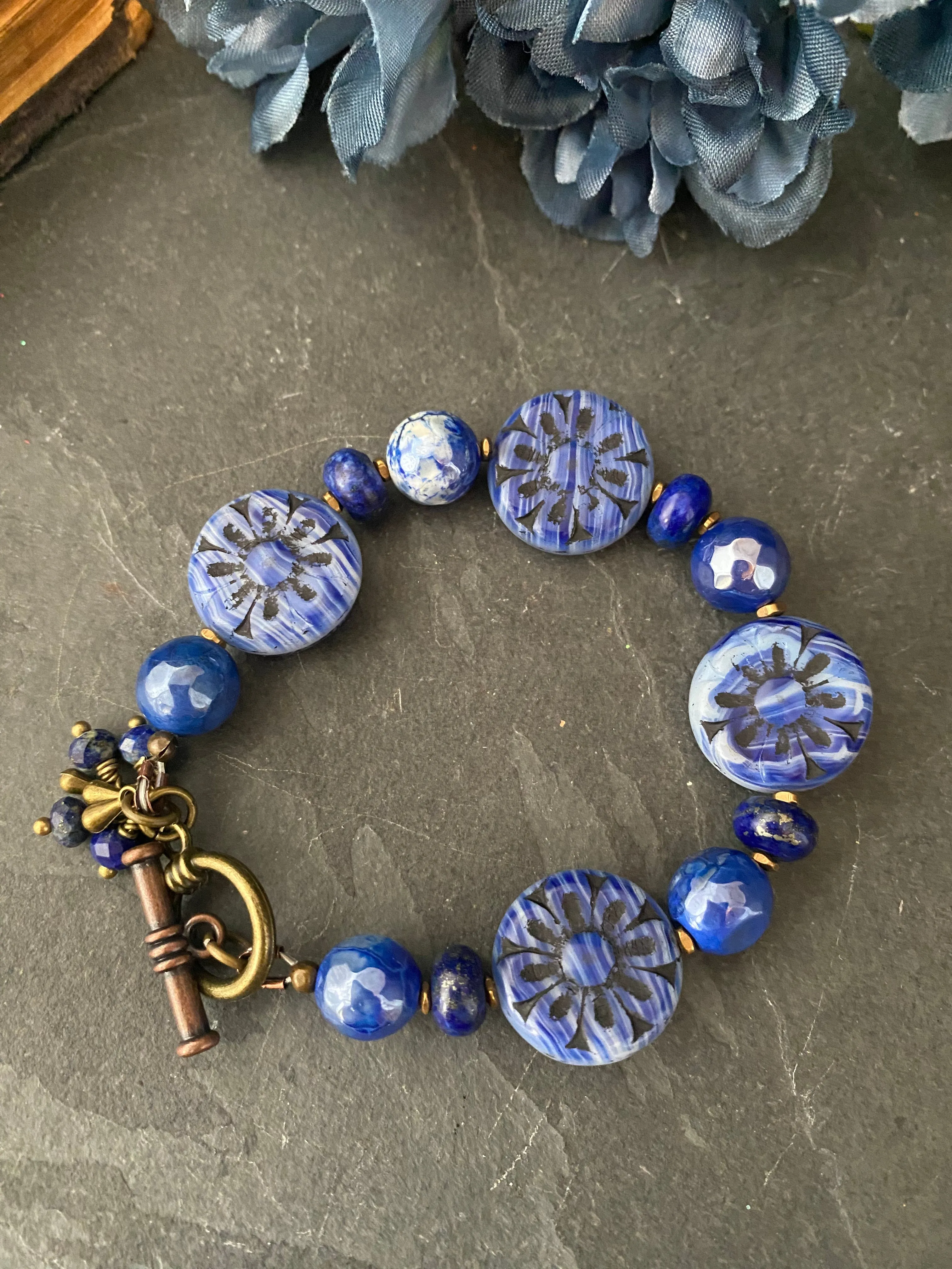 Flower Czech glass, lapis lazuli, agate stone, bronze metal, bracelet, jewelry