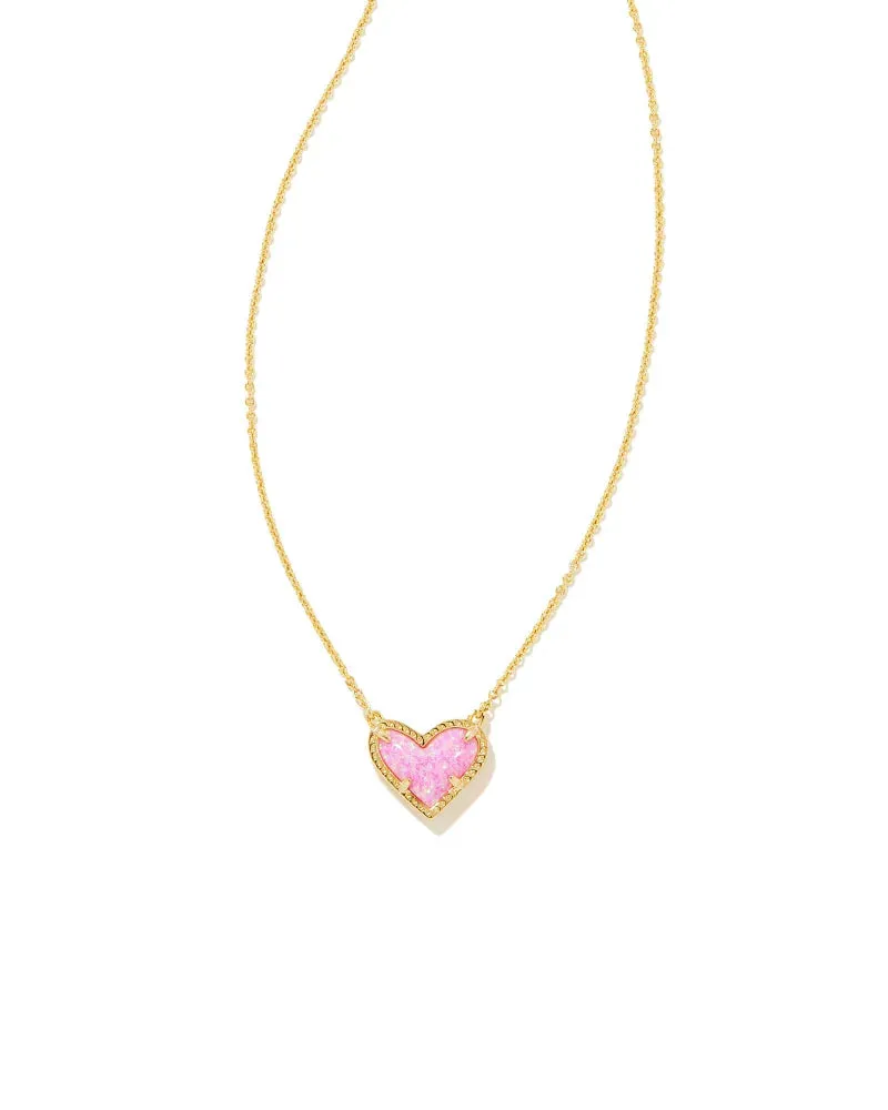 Kendra Scott Ari Heart Gold Pendant Necklace in Bubblegum Pink Opal