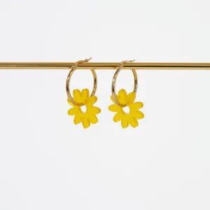 Marguerite Daisy Hoop Earrings in Frosted Amber