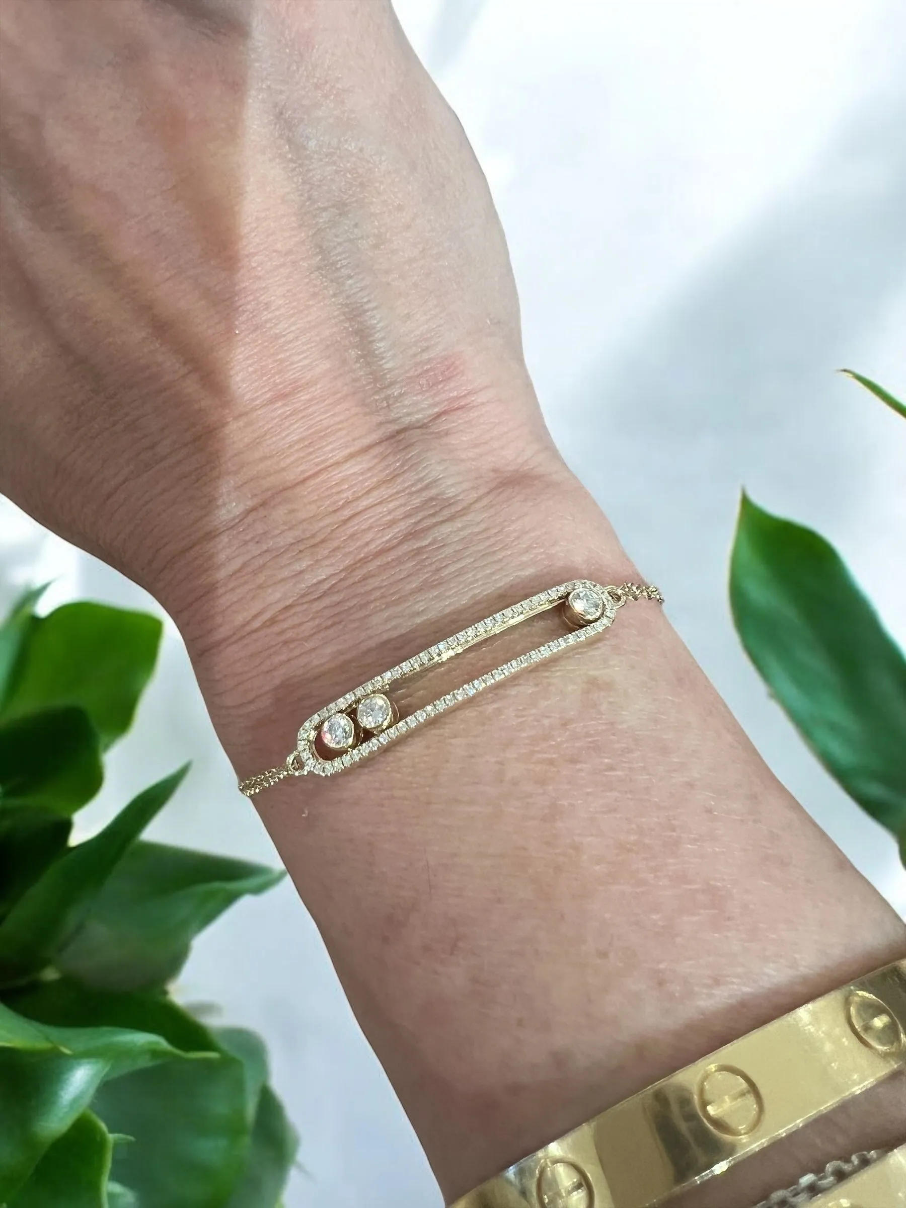 MOVEABLE BAR BRACELET