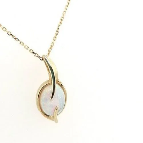 Opal 9ct yellow gold Pendant