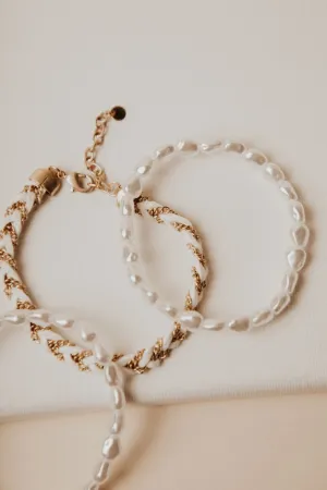 Pearly White Bracelet Set