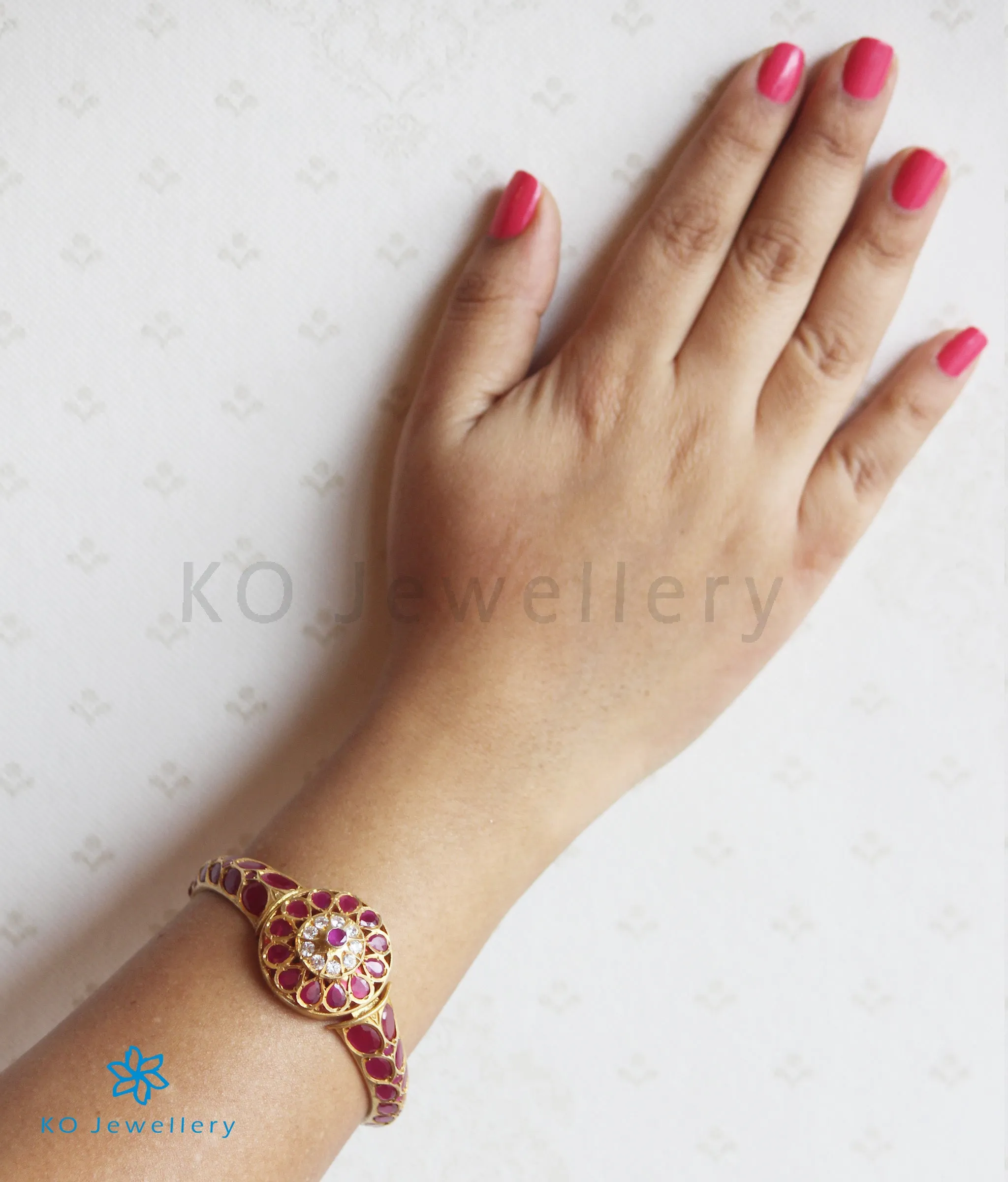 The Amyra Silver Kempu Bracelet(Size 2.2/2.4/2.6/2.8)